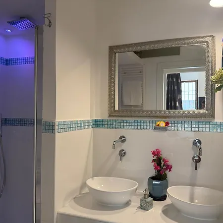 Midorigami Jacuzzi Spanish Steps